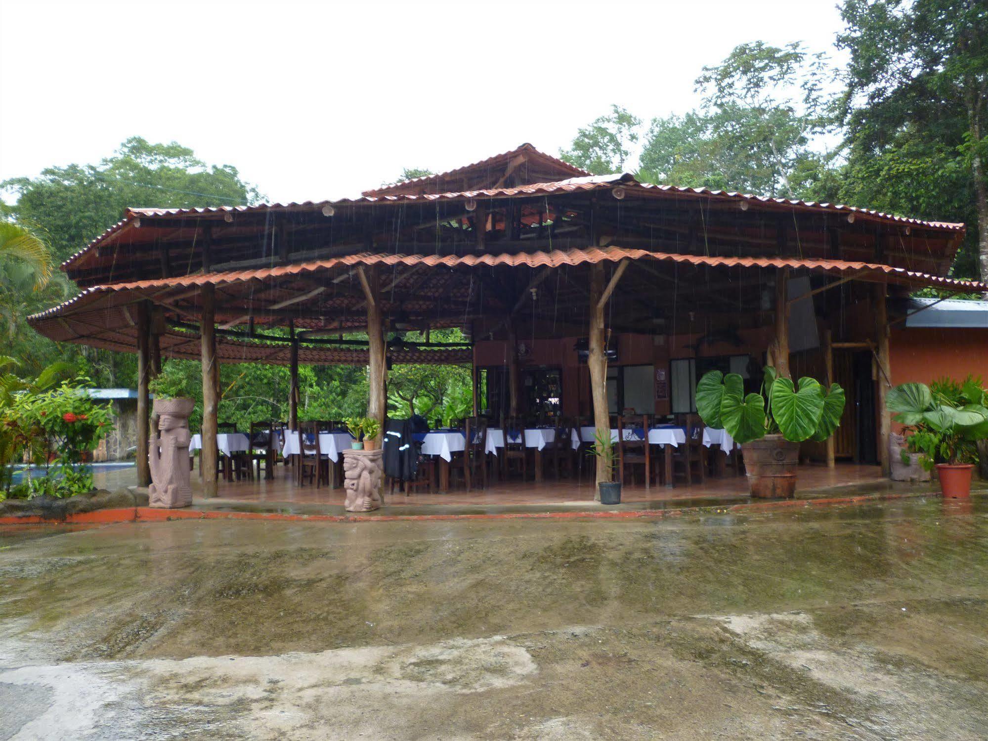 Pacific Paradise Resort Quepos Exterior photo